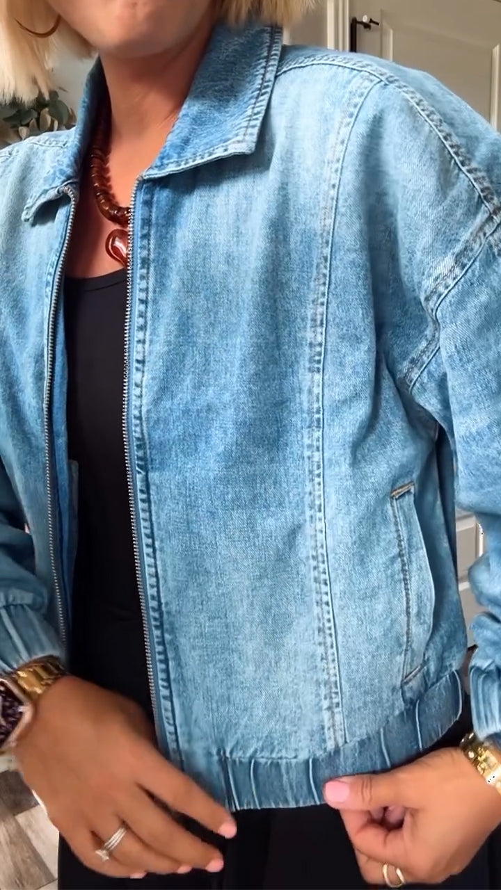 Valentina | Chaqueta de Mezclilla Atemporal con Cremallera