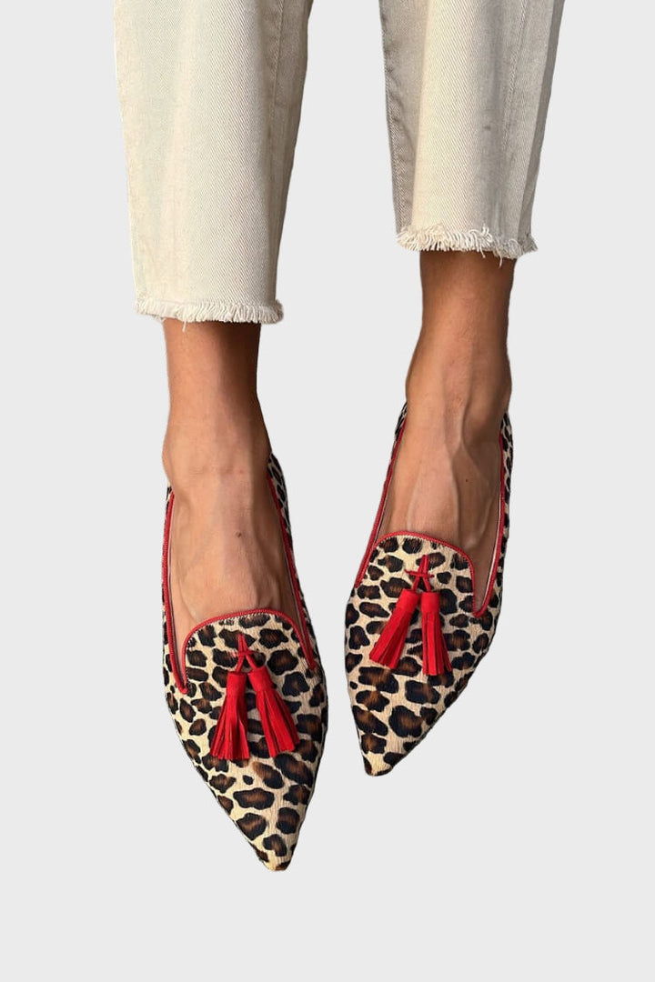 Noa | Flats Rojos con Borlas y Punta
