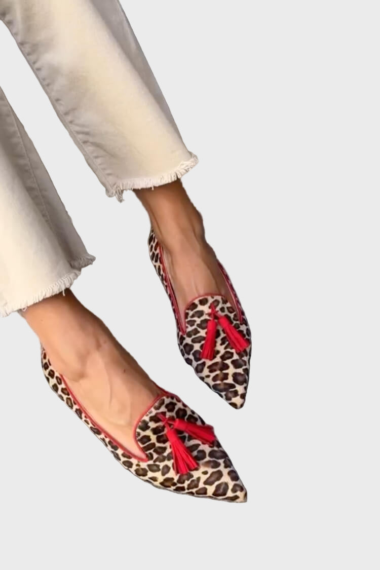 Noa | Flats Rojos con Borlas y Punta