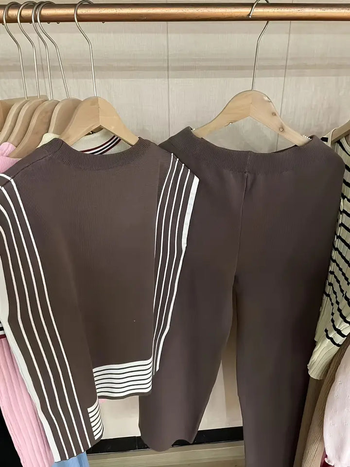 Sophie - Conjunto de Dos Piezas de Mujer con Diseño a Rayas y Combinado