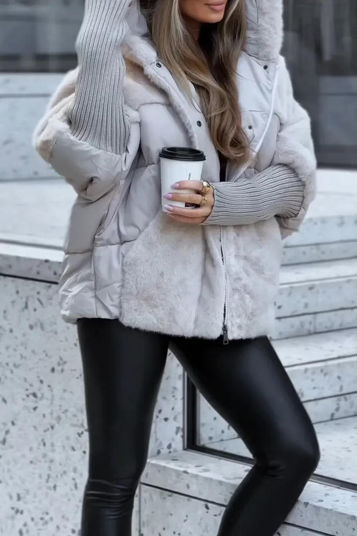 Riley | Chaqueta Bomber con Capucha Moderna y Lujosa