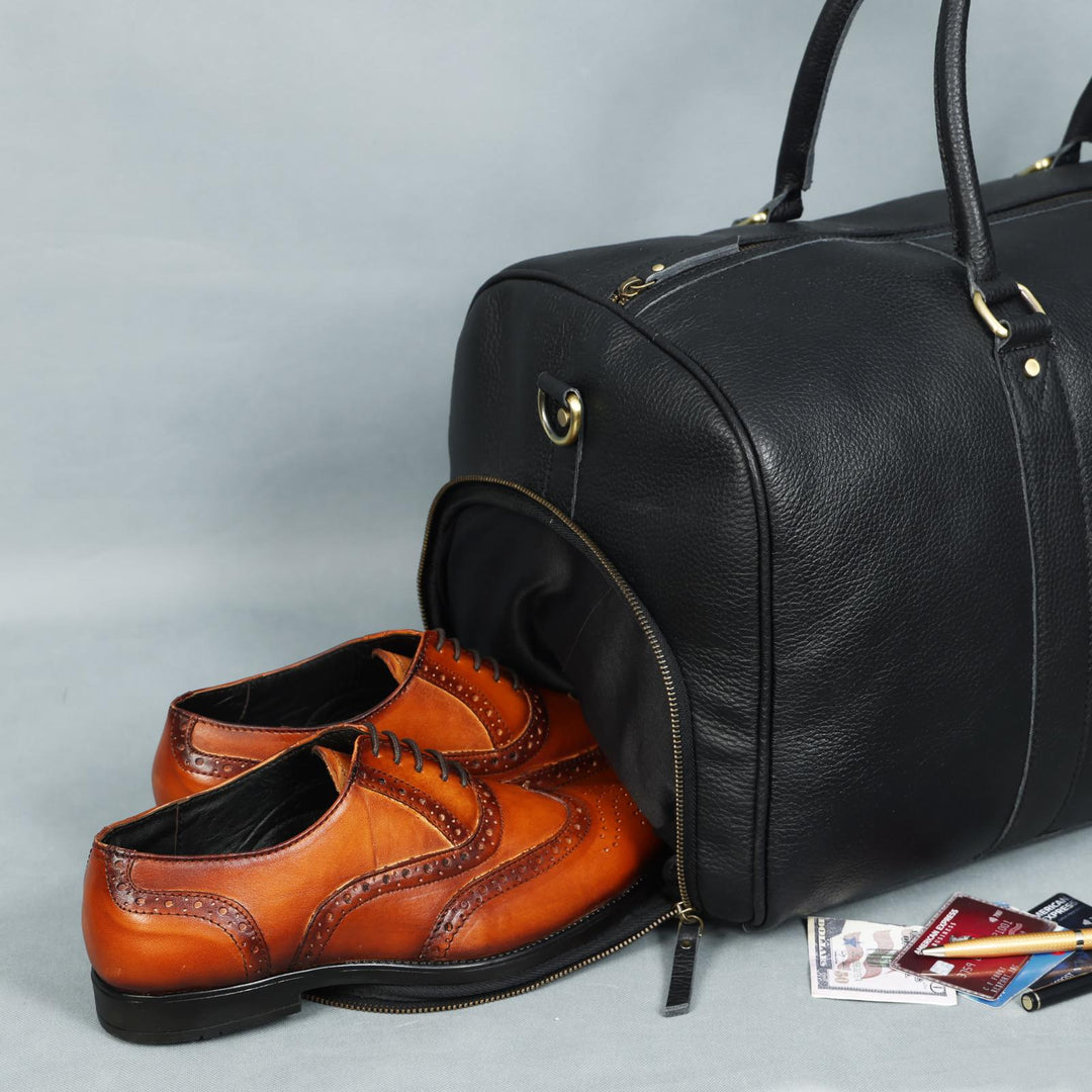 Bolsa de cuero negro carbón con ruedas