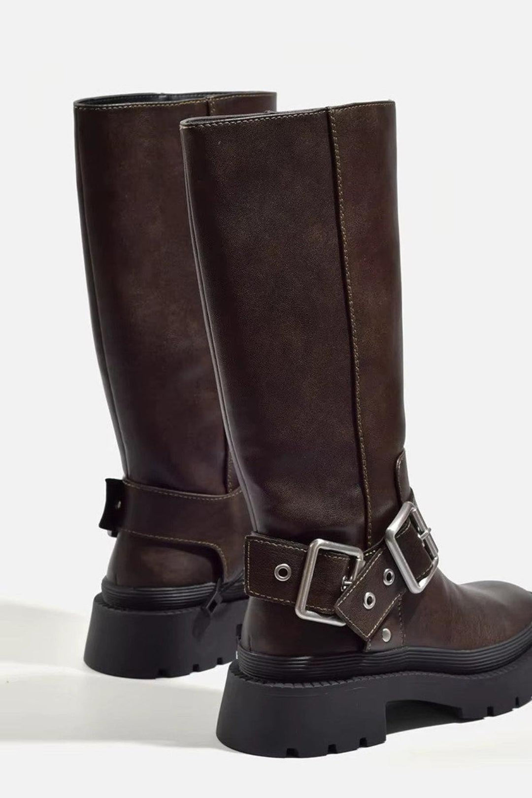 Botas Planas Gruesas hasta la Rodilla – Hebilla Retro