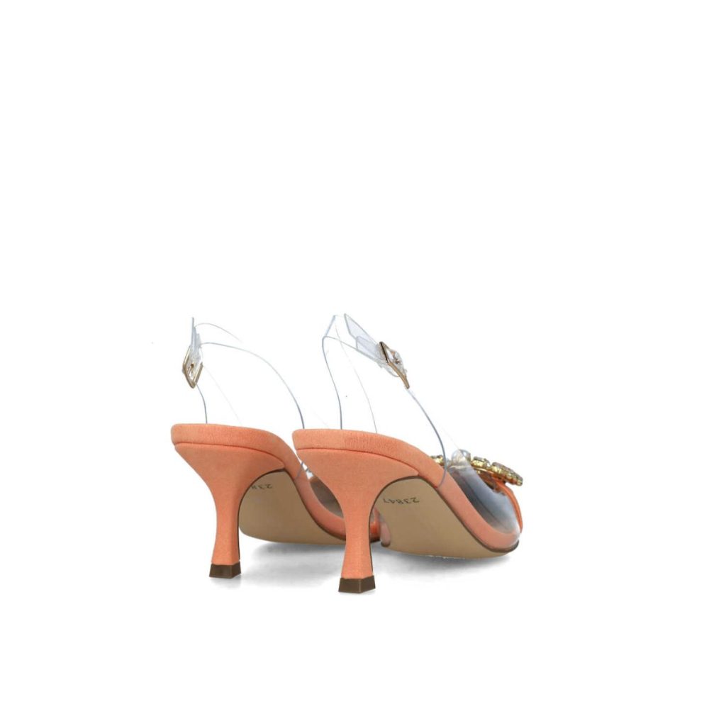 Zapatos de mujer de punta con pedrería
