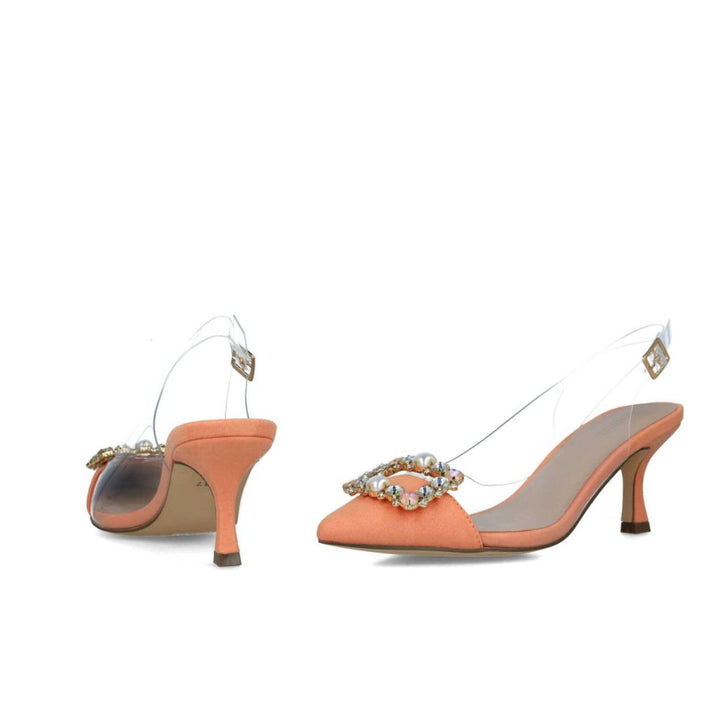 Zapatos de mujer de punta con pedrería